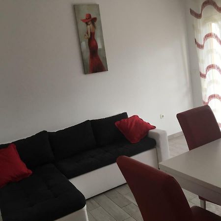 Apartment Vedran Kastela Exterior photo