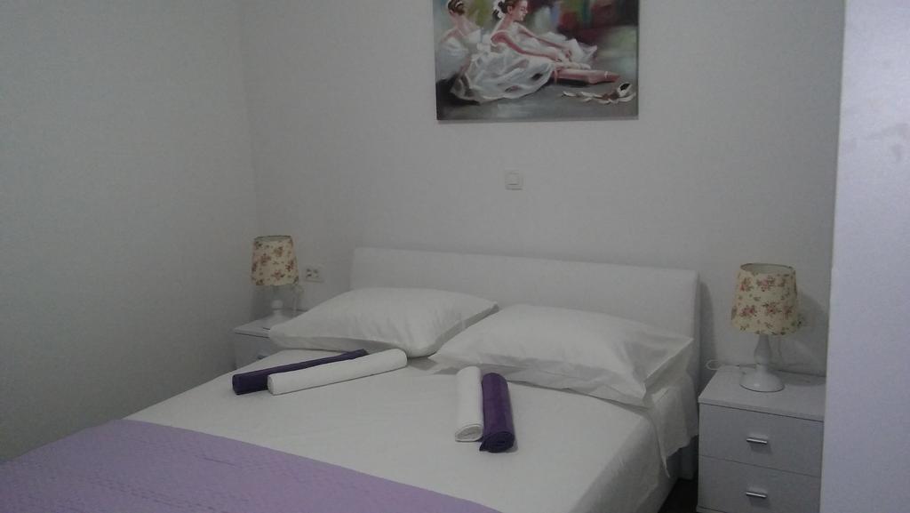 Apartment Vedran Kastela Exterior photo